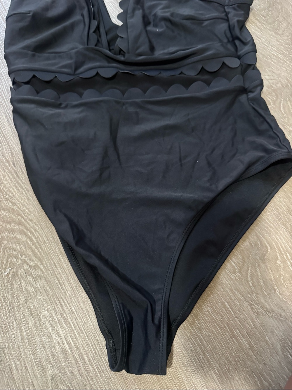 CUPSHE Black Scalloped Mesh One-Piece Swimsuit Women’s XL Tummy Control V-Neck - Picture 4 of 6